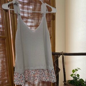 Women’s knit Loft tank size M